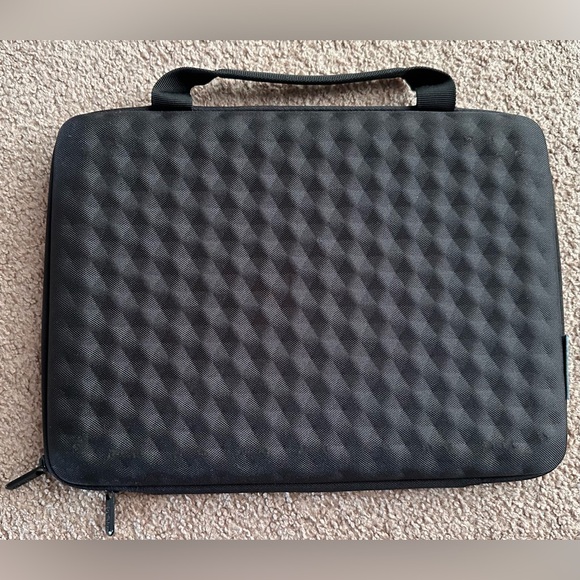 Belkin Air Black Protect Laptop Sleeve Case Protector - 11" Laptops Chromebooks - Picture 6 of 16